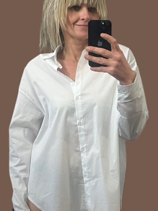 camicia bianca taglio over