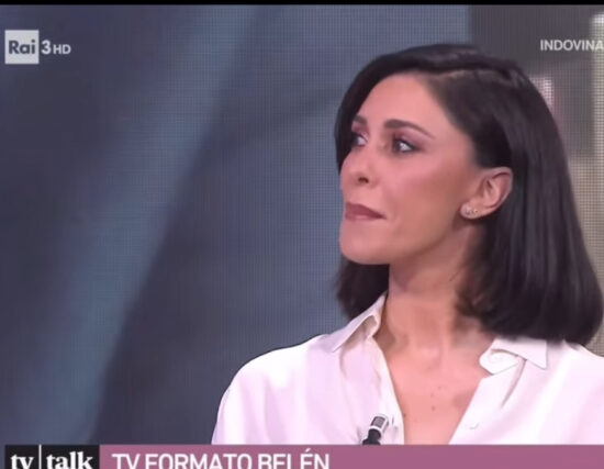 primo piano di belen rodriguez tra gli sfatti del giorno